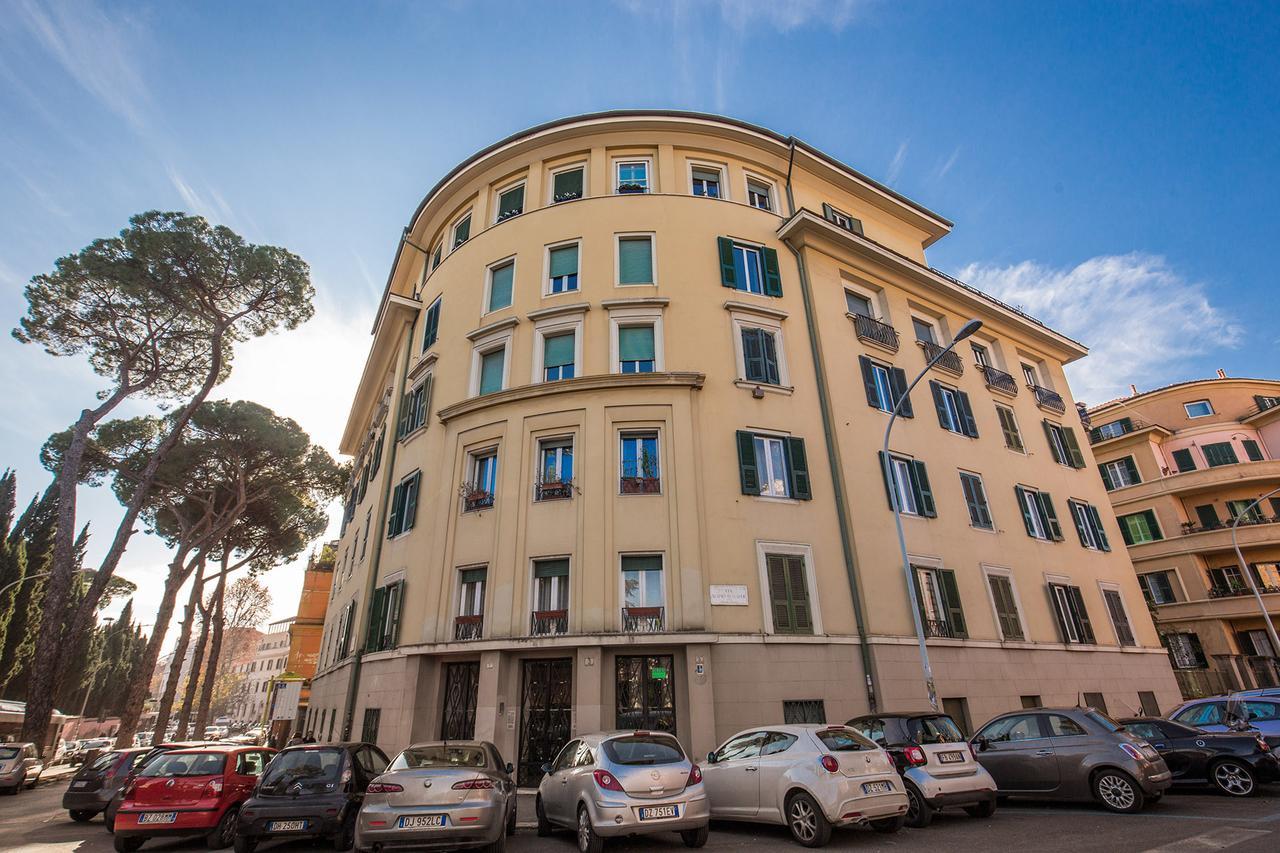 La Casa Di Nonna Pina, Rome